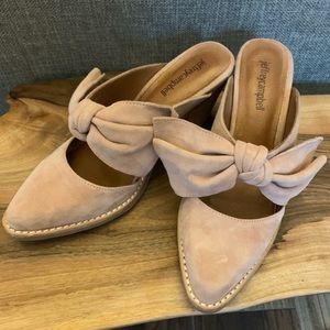 Anthropologie Jeffrey Campbell Blush Bow Mules